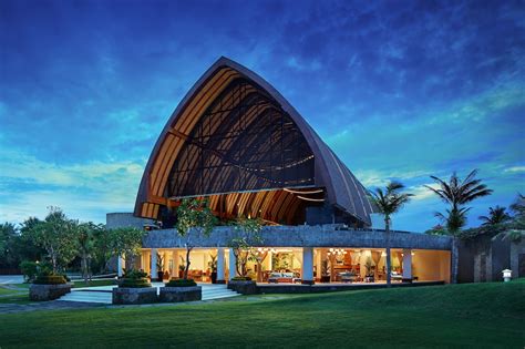 MERUSAKA NUSA DUA (AU$197) .